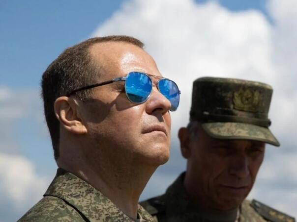 Medvedev threatens a nuclear stroke, two European countries of the first potential target