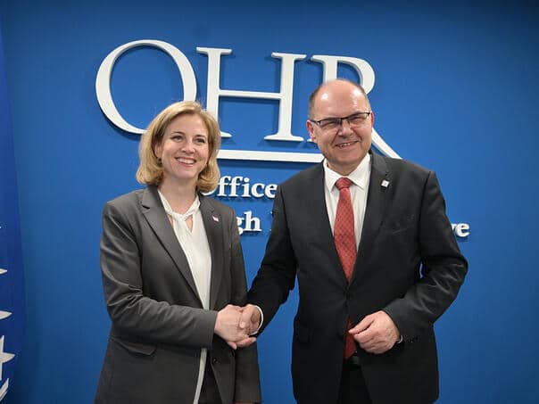 Schmidt with Austrian Minister: To strengthen the rule of law