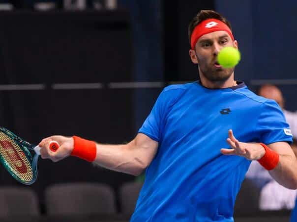 Scandal in tennis – a player went to calculate with fans