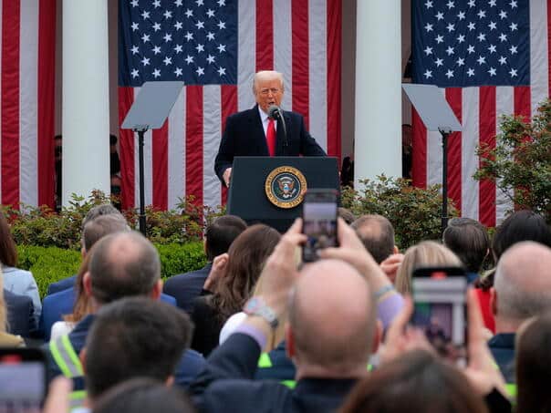 Trump: This is a historic day, reciprocal customs to countries around the world