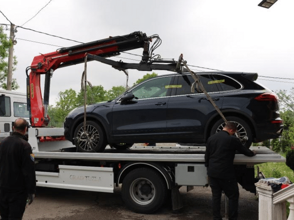 Arrivarian arrested in Sarajevo, he removed 50,000 euros to Montenegrins, porsche seized