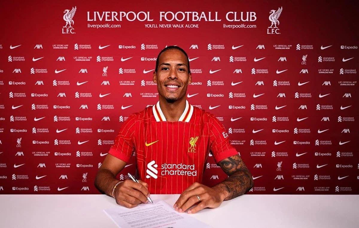 Van Dijk signed a new contract and became the highest paid defender in Europe