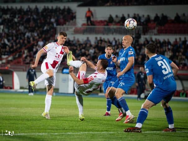 Zrinjski celebrated against a wide hill fastened at the top of the table