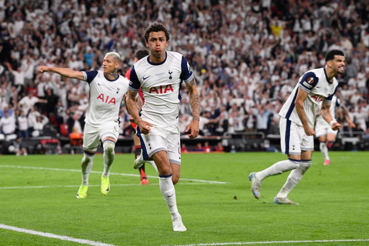 Tottenham won the European League, first trophy since 2008
