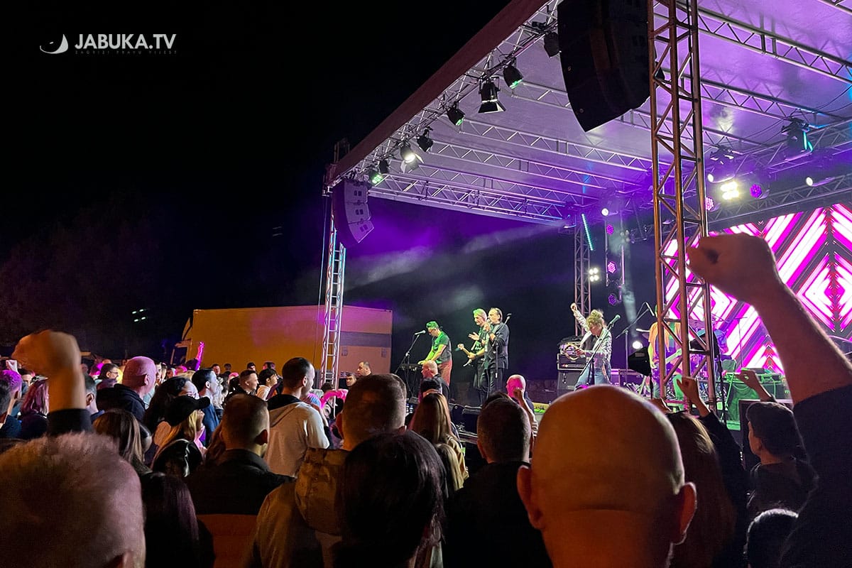 Successfully completed 5. Shof: Forbidden Smoking and SARS have fun in the audience in Ljubuški