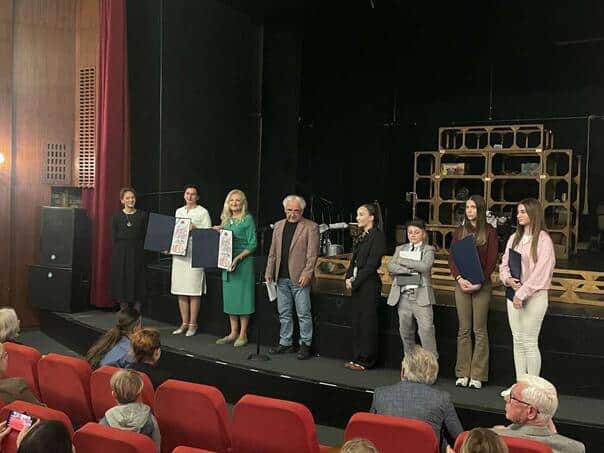 ‘Aska and wolf’ Best Play 11. Children’s Art Festival