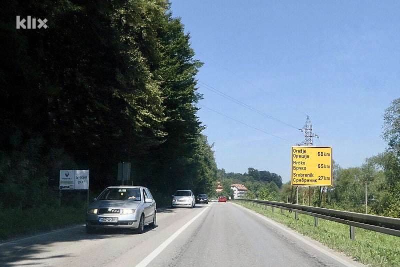 Large promises, and small shifts: When will we see work machines on the future highway section from Tuzla to Orašje?