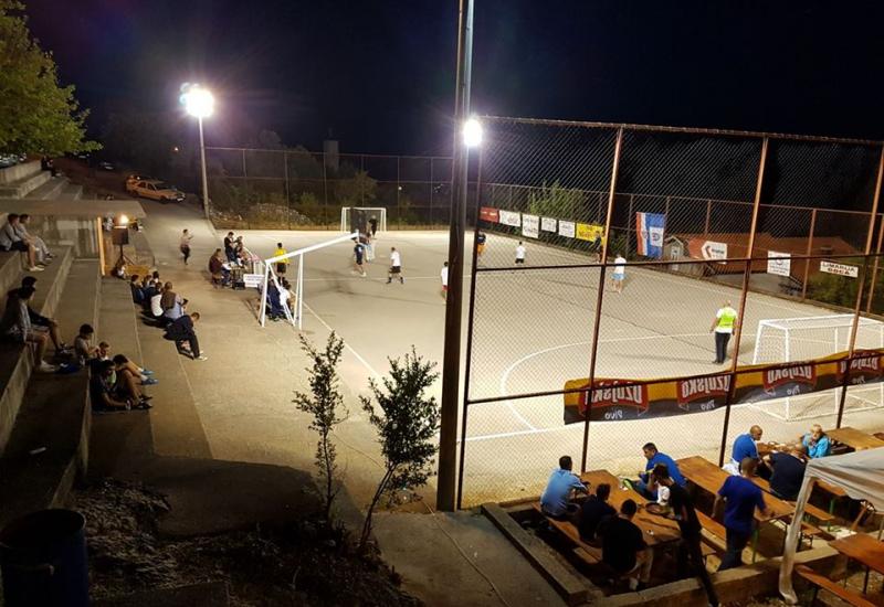 Hunting Malonic Tournament “Buchovo 2025”: Golf and four wild boar is moving