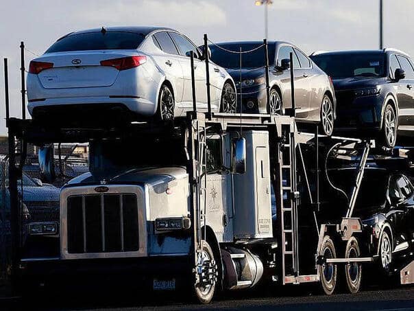 Customs of 25 percent on car parts entered into force in the USA