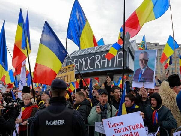 Today the second round of the presidential elections in Romania, the Orientation of the country depends on the outcome