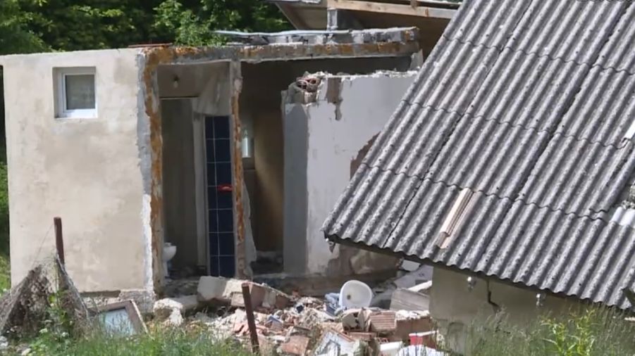 Past more than half a year from the floods, the locals of Fojnica disappointed: ruins and wait-free