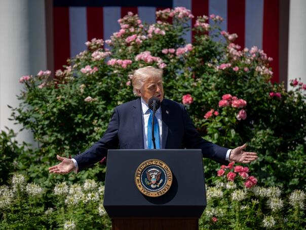 Frustrated Trump discusses new sanctions to Russia, additional pressure on Putin