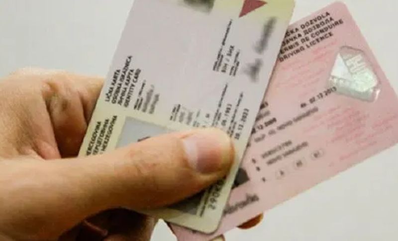 Almost 21 thousand personal cards less, and 100 thousand passports more than in previous year