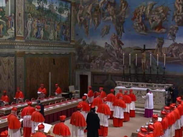 The conclave began, the whole world is waiting for white smoke