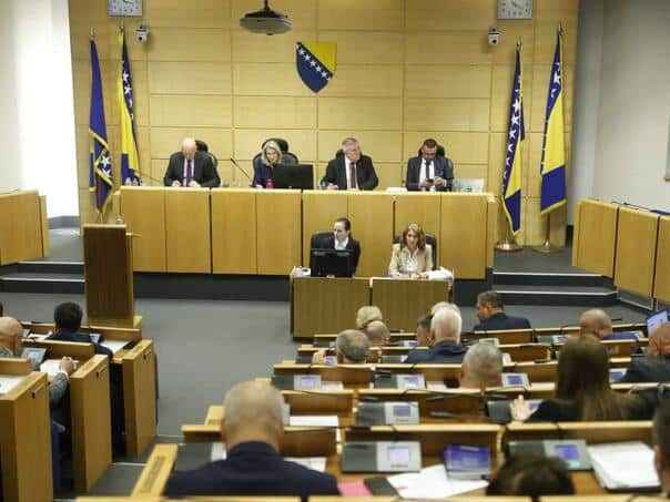 Tightened penalties for femicid and violence: New law adopted in the FBiH Parliament