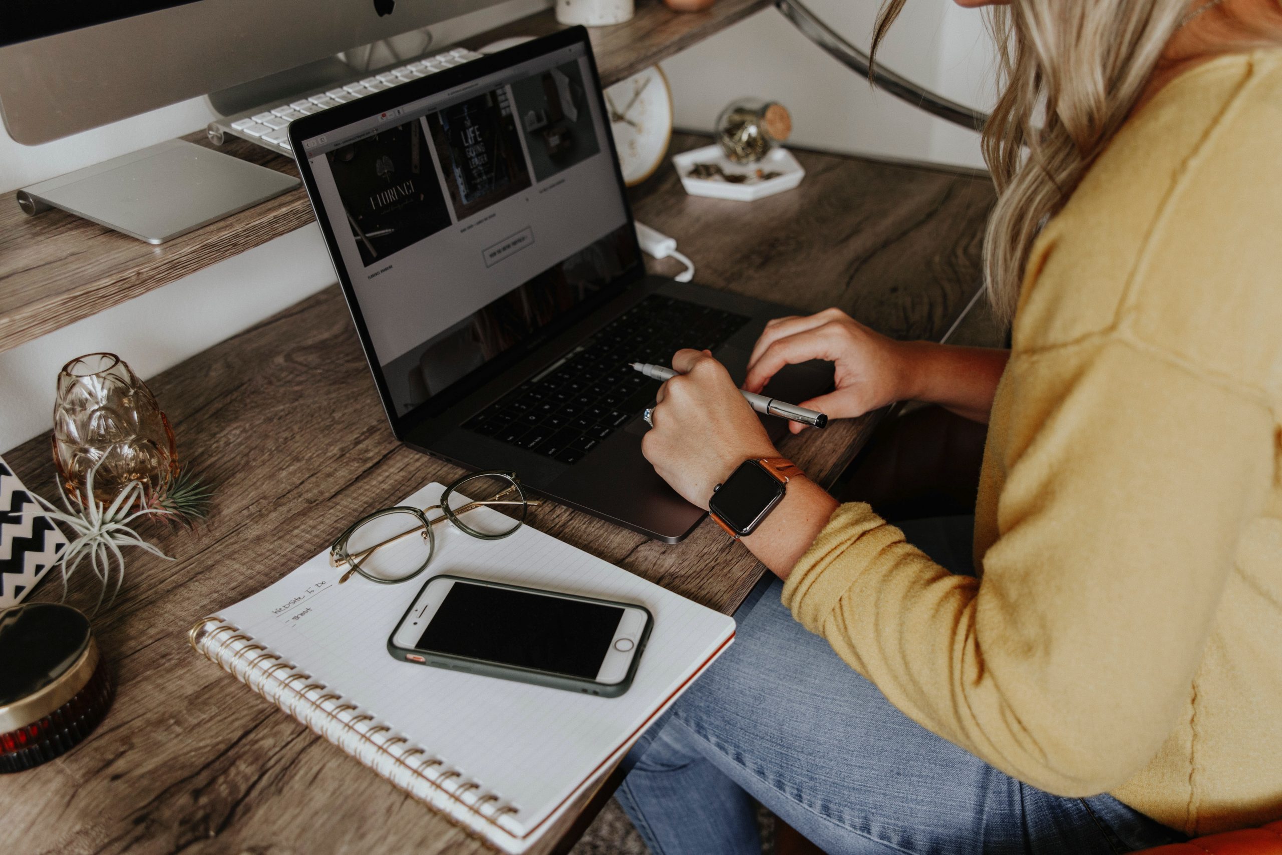 Find out what are the most sought after occupations in BiH, and from which the industry is the most people at the bureau