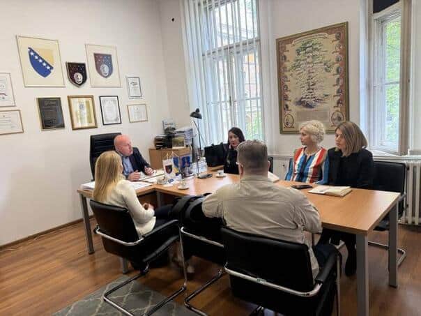 Defibrillators in public places will be placed across Sarajevo