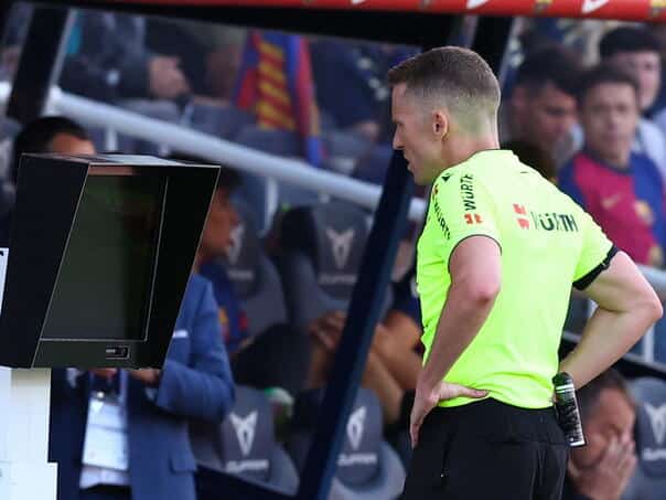 Scandal in Spain: leaked the video from var room from El Clasica