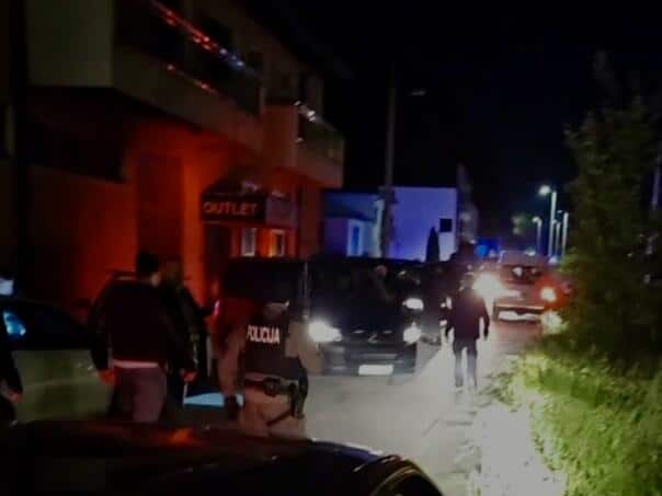 Stojčevac: MUP Specials KS search for migrants suspected of attempting to murder in blazing