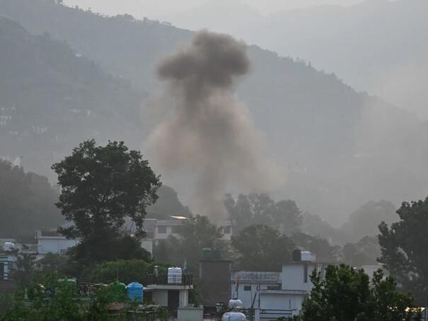 In the Indian part of Kashmir 12 killed due to artillery fire
