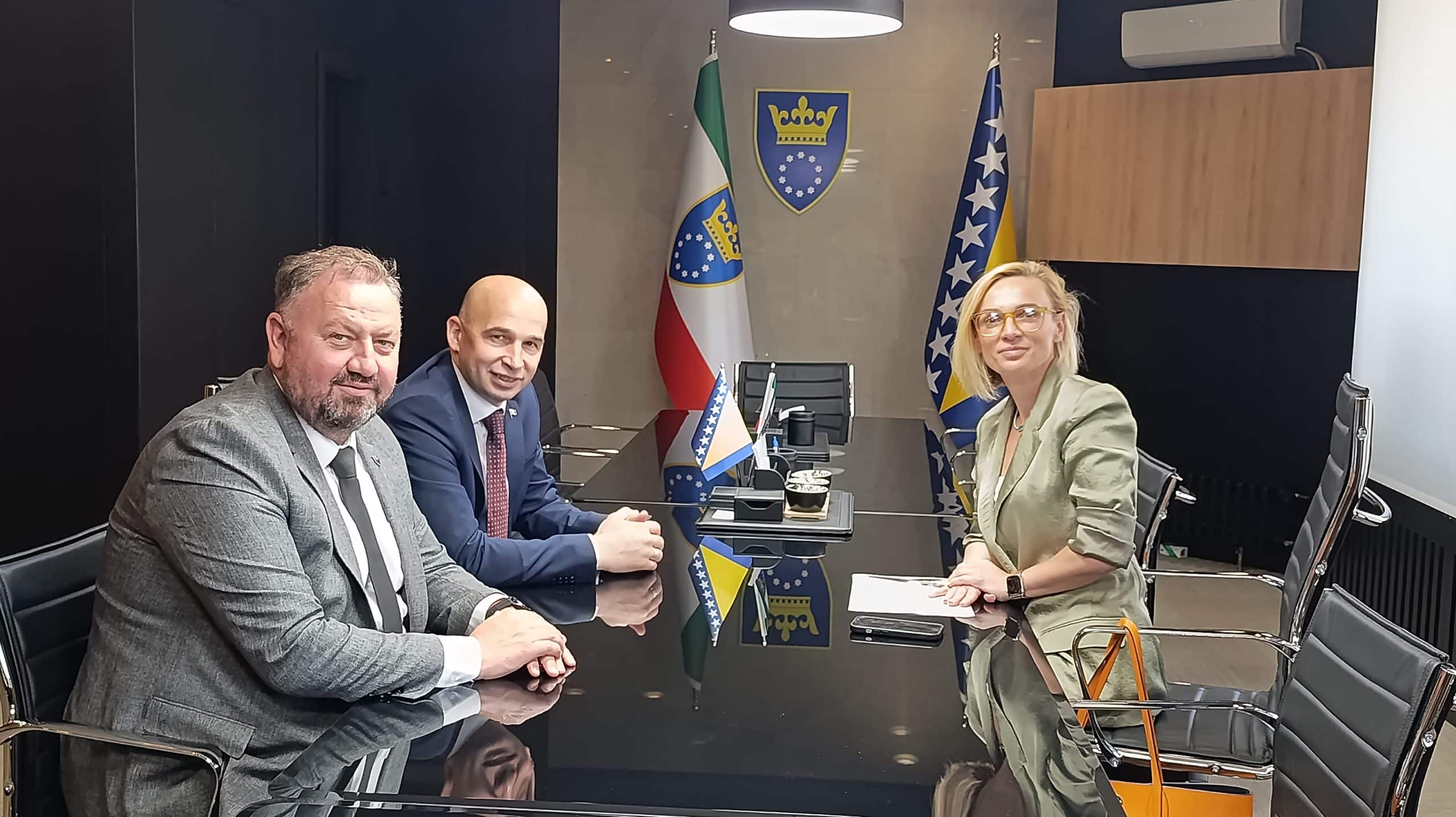 Prime Minister Pivić and Minister Sibonjic with the Executive Director of Corporate Affairs of Adriatic Metals BiH Sanelo Karić: Vareš as the center of new investments