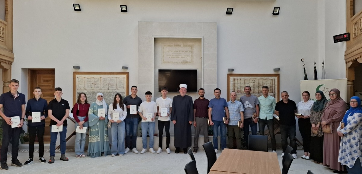 Miz Tešanj: Traditional receptions for the most successful participants of the Mektepic Lenght and the students of Tešanj schools