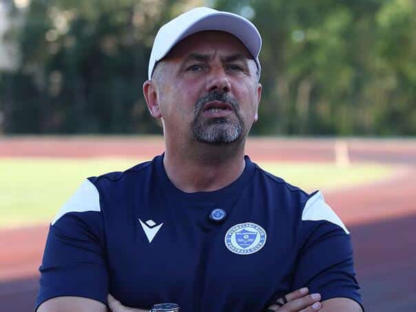 Adze explained why he changed the captain, so he announced new reinforcements