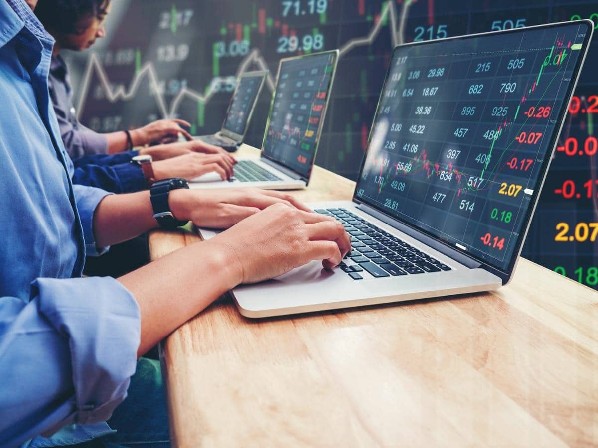 Indices grow after China kept stable reference interest rates
