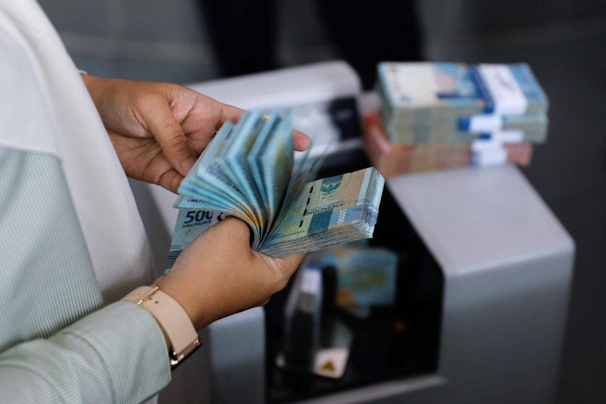 New rules for rescue of stumbled banks in Europe