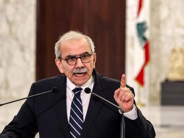BBC: Lebanese prime minister caught in the air during the closing of the cathantic sky