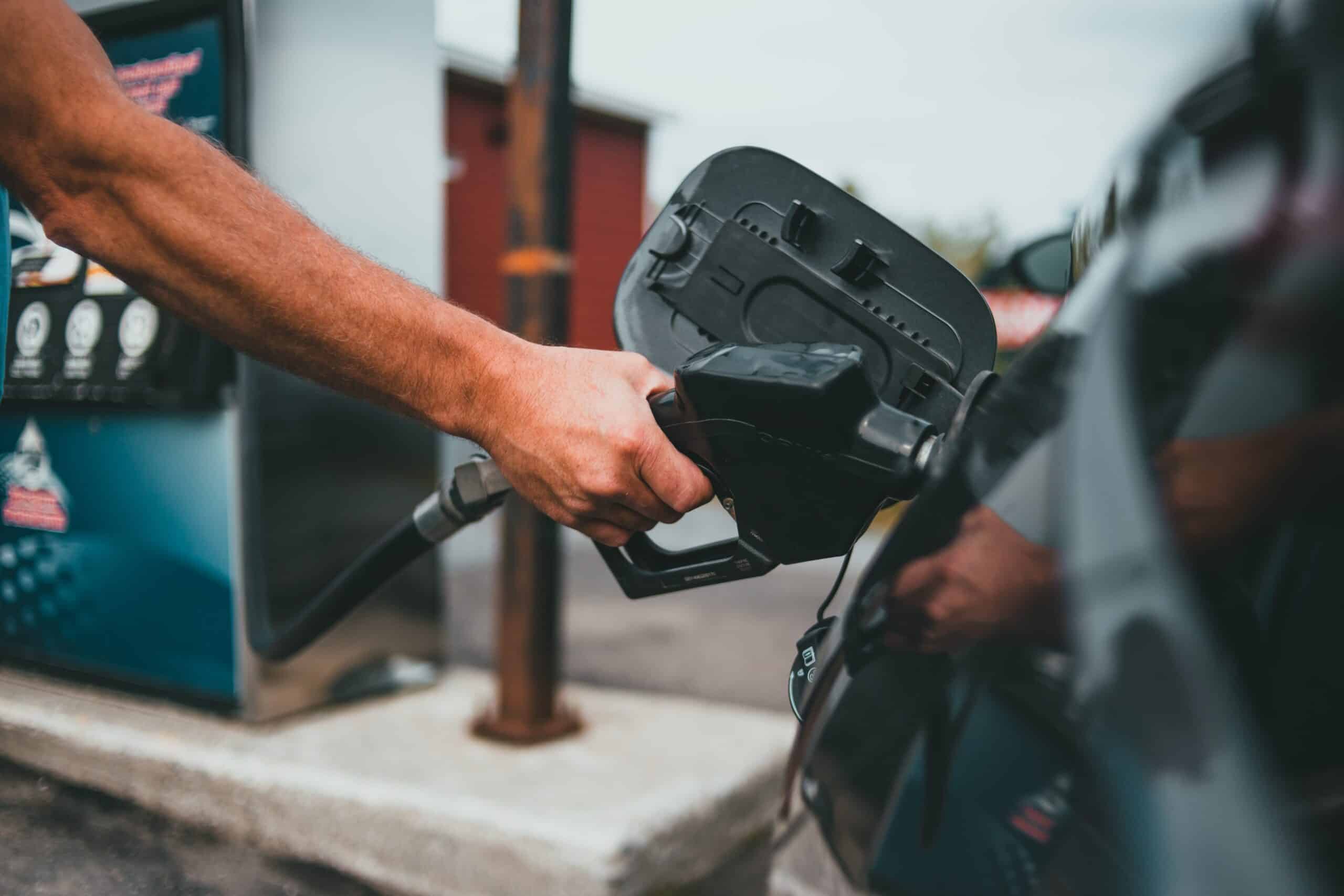 The conflict in the Middle East was reflected in BiH: Jumped fuel prices, the new price increase is also announced