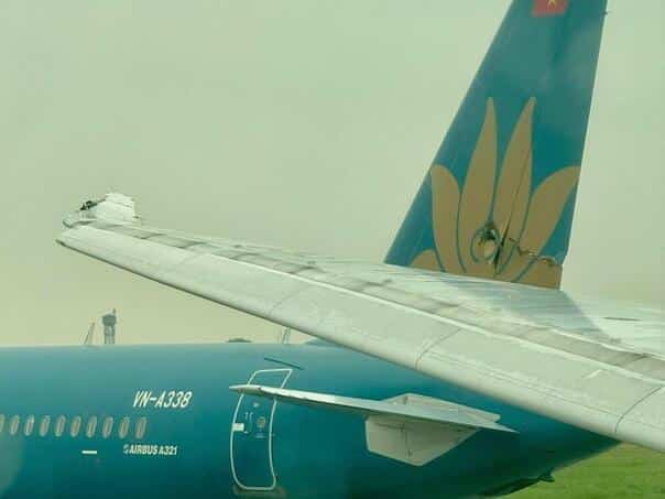 Chaos at Vietnam Airport: Two planes collided