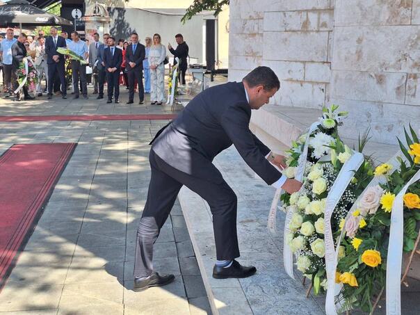 Hurtić attended marking the day of Srebrenica
