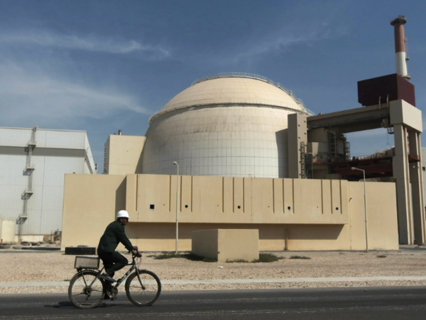 Iran asks the US Guarantees to abolish him sanctions