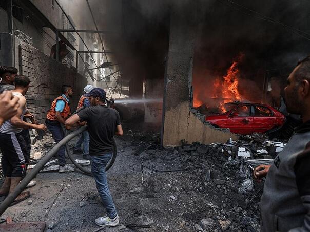 This morning at Israel attacks on Gaza were killed at least 21 people, among them and children