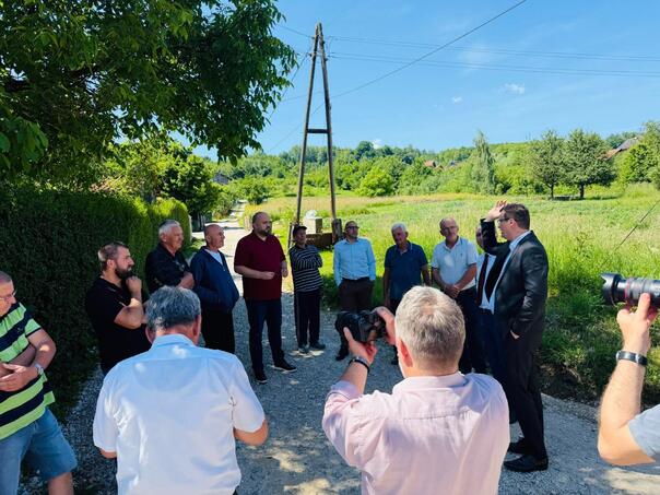 Ministers Dizdar and Å teta visited the returnee community in the eastern IlidÅ¾i