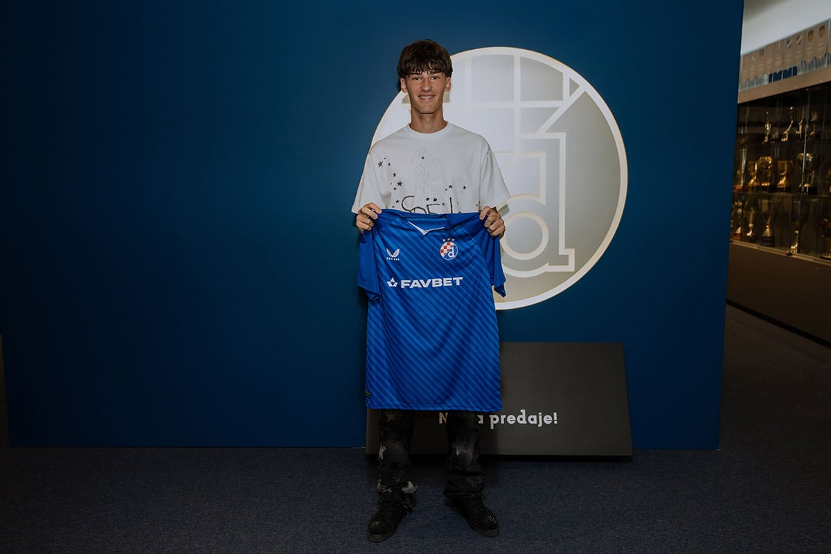 The talented Ljubus signed a professional contract with a dynamo