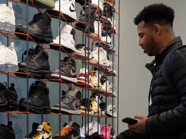 Nike felt the consequences of Trump Customs: Costs will increase enormously