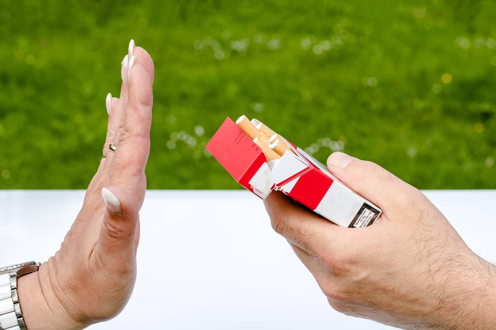 From 13. June go sentences if you break a smoking blossom indoors: more than 80 percent of the caterer is not ready