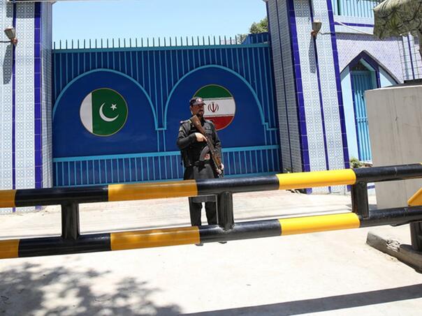 Pakistan closed all boundaries with Iran