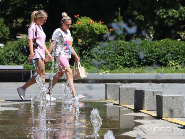 In BiH today sunny, temperature and up to +34