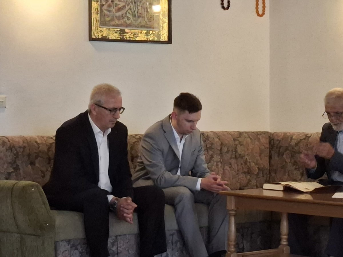 Tešanj got a new Hafiza Qur’an: Enver-ef. Kurtić successfully passed Hiffs before the Commission of the Riyaset IZ-E in BiH