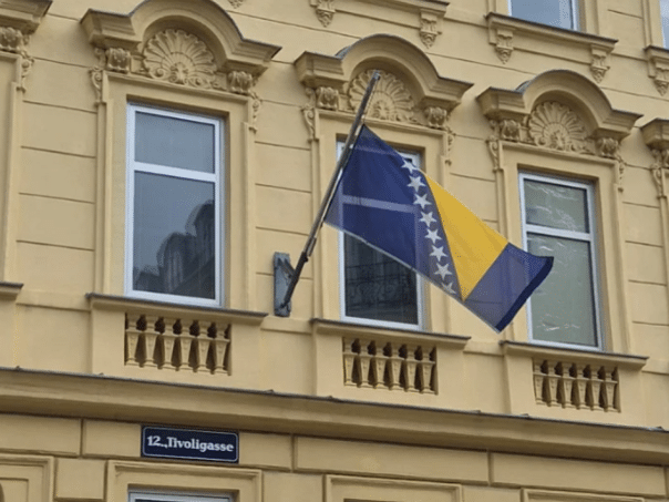 Flag at the Ambassy of BiH to half a spear after murders in Graz