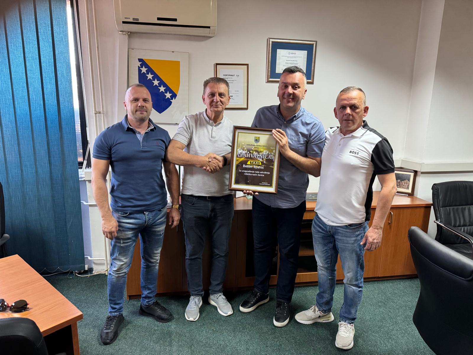 The cantonal inspection has significantly contributed to the control of an illegal taxi transport in the area of ​​Zenica