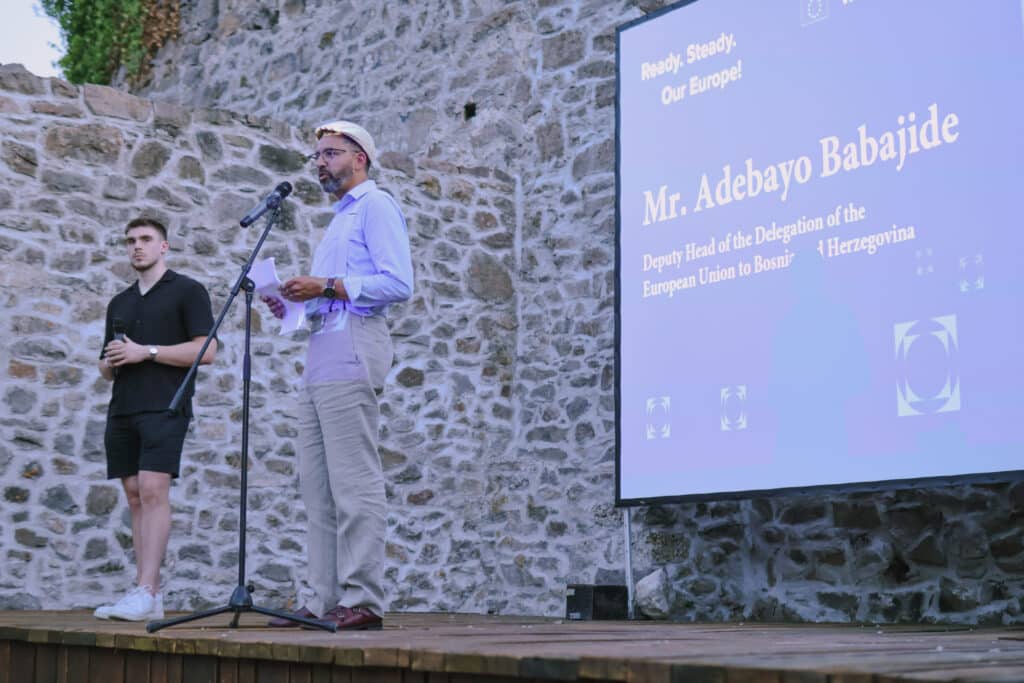 Photo exhibition preparation Cautions Our Europe has opened Maglaj Spirit Weekend