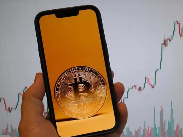 Bitcoin continues to knock down records, exceeded $ 118,000