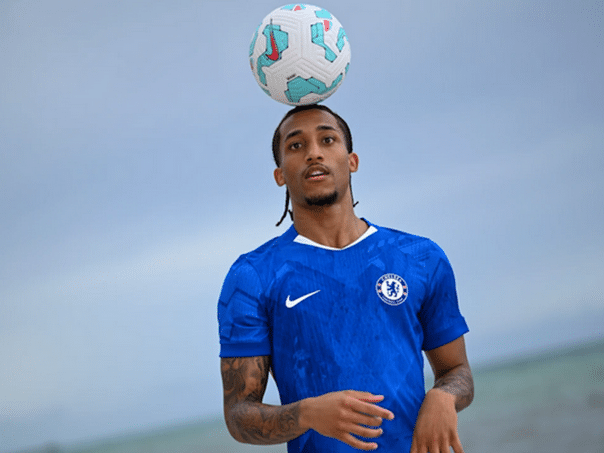 Chelsea brought an attacker for 70m euros