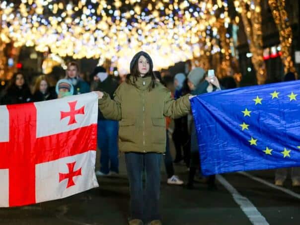 The EU threatens Georgia by reintroducing visas