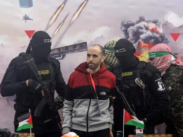 Hamas announced the release of ten hostages ahead of a possible break in the Fire in Gaza