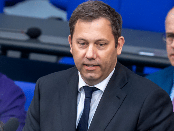 Klingbeil warned about the upcoming savings measures in Germany